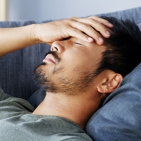 Niewyspanie a produktywność: jak brak snu wpływa na wyniki w pracy?